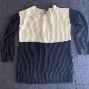 Gap womens size SMALL knitted sweater